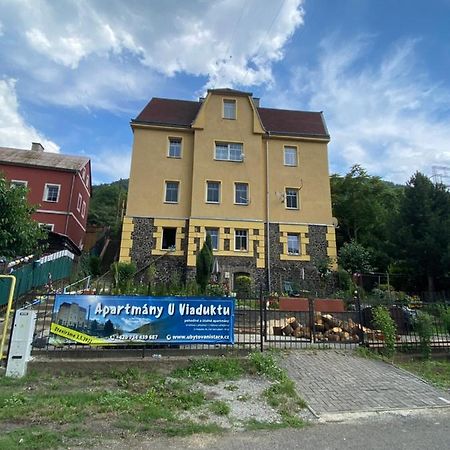 Apartmany U Viaduktu 46 Usti nad Labem Luaran gambar