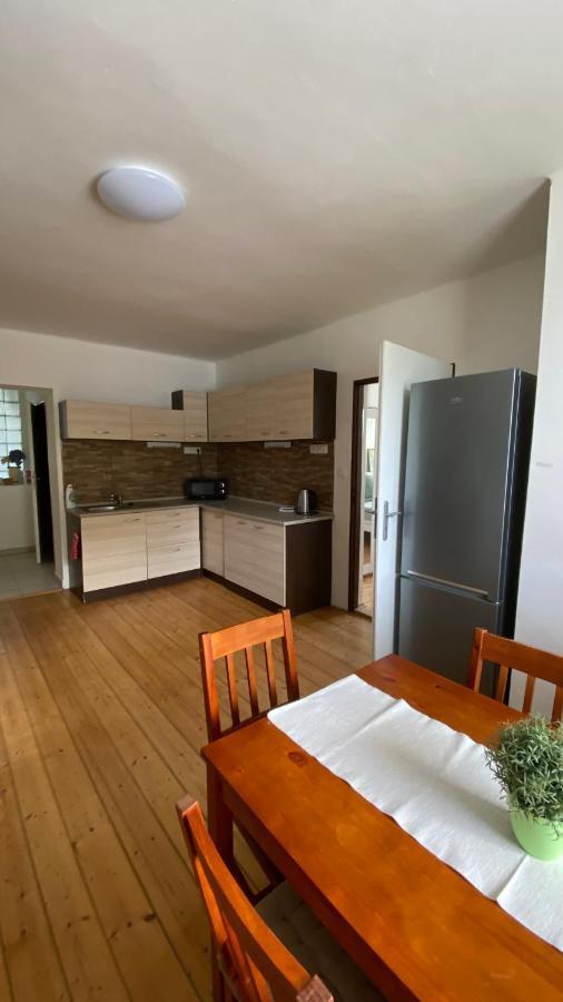 Apartmany U Viaduktu 46 Usti nad Labem Luaran gambar