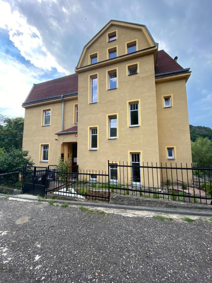 Apartmany U Viaduktu 46 Usti nad Labem Luaran gambar